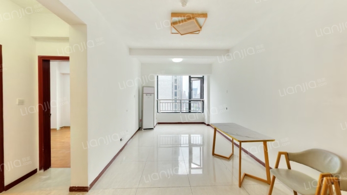 天紫界二手房实景图