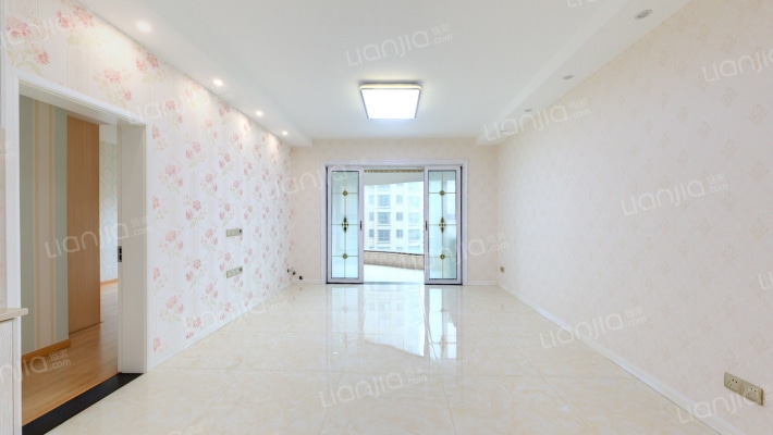 冠城国际二手房实景图