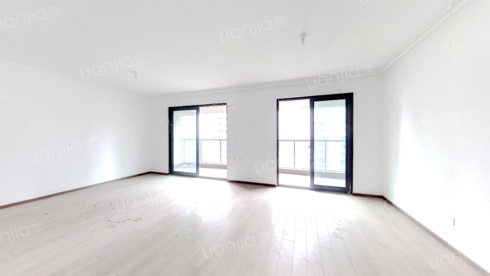 中南天樾二手房实景图