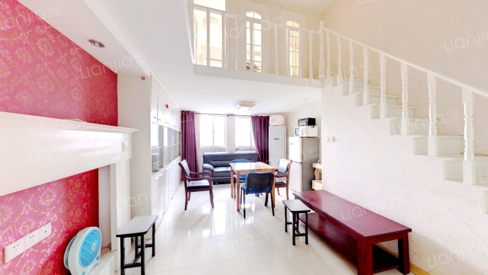 鸿运大厦二手房实景图