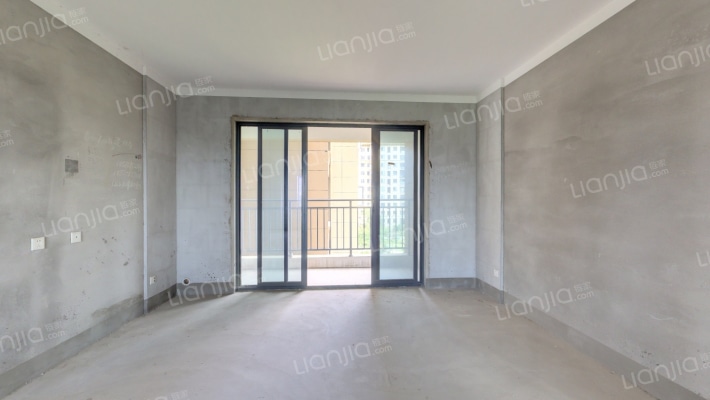 荣盛岳麓峰景二手房实景图