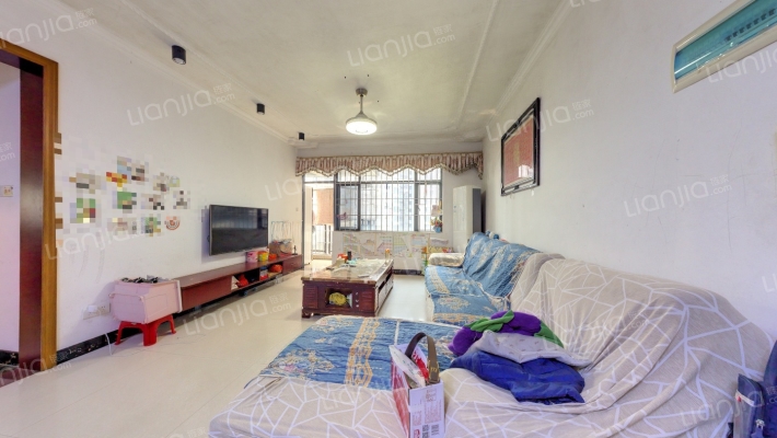 清新湖景湾二手房实景图