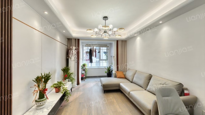 太阳城皓鸿园二手房实景图