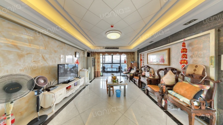 隆泰逸品君庭二手房实景图