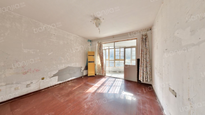 高尔夫西花园二手房实景图