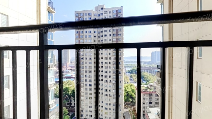 仕府小区二手房实景图