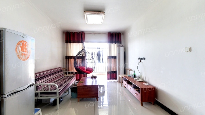 京中美居，开发区户口，南北电梯两居，双语-客厅