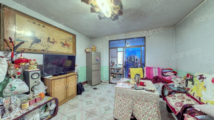 黔春路8号二手房实景图