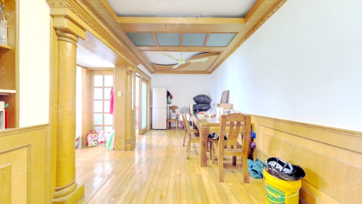 山龙新村二手房实景图