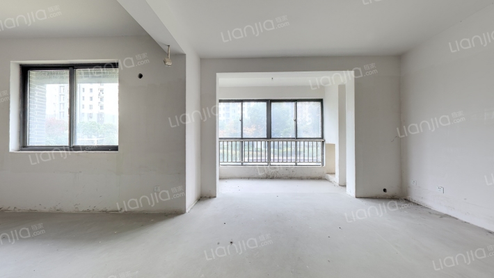 包基花苑二手房实景图