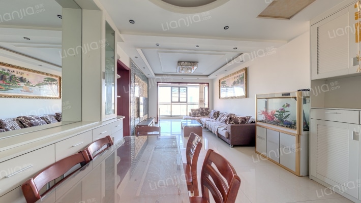 海伦国际泰晤士区二手房实景图