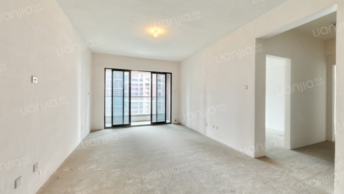 中德英伦世邦F区二手房实景图