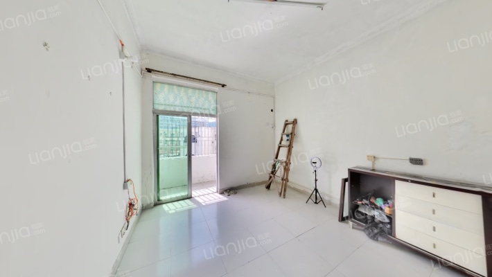 保税区一生活区二手房实景图