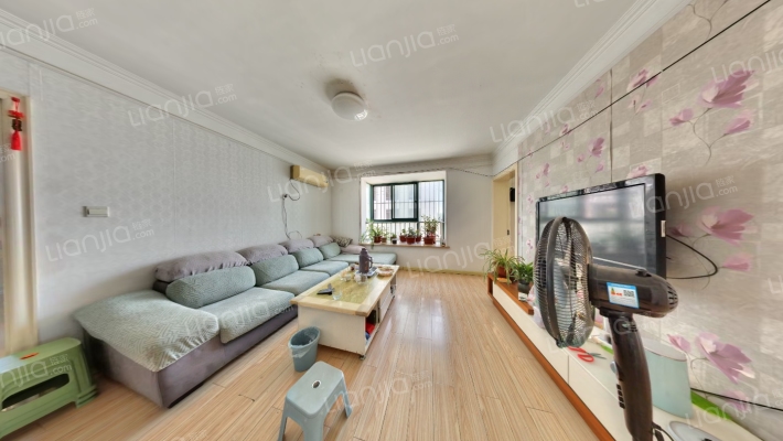 东方龙苑二手房实景图