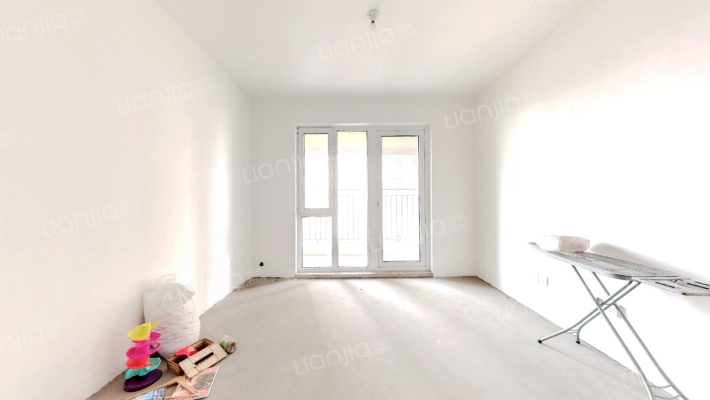 青岛世茂正北云嶺四季二手房实景图