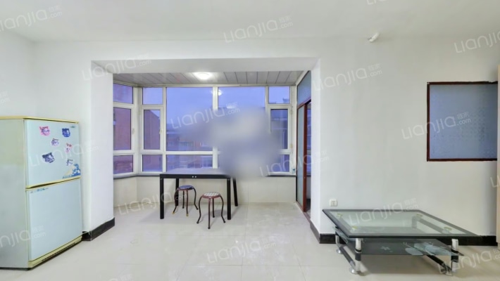 温馨花园二手房实景图