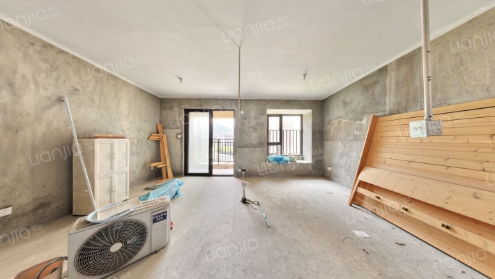 中南·樾府二手房实景图