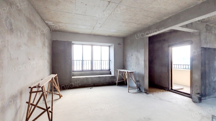 正荣悦澜山二手房实景图