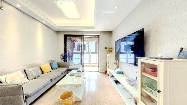 旭江华庭二手房实景图