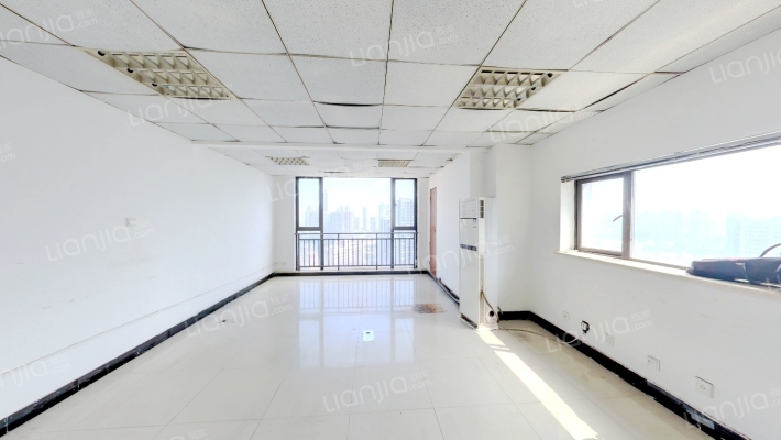 圣大国际二手房实景图