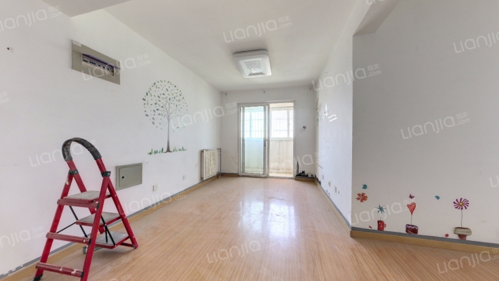 万达广场鸿景苑二手房实景图