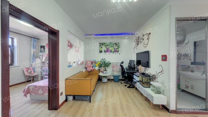 龙泰檀香苑一期二手房实景图