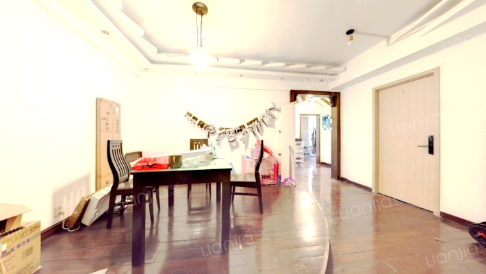 公务员大厦二手房实景图