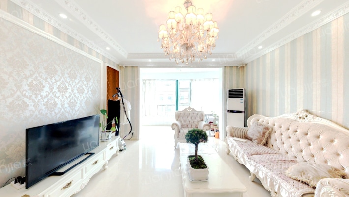 世嘉铭园中行小区二手房实景图