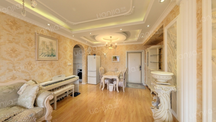 泰盈十里锦城三期二手房实景图