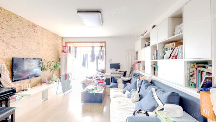 新源燕府二手房实景图