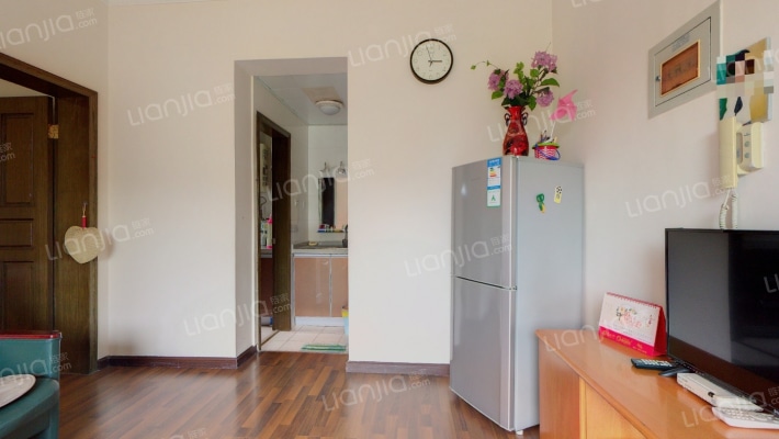 青城山水二手房实景图