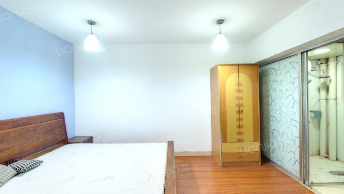 世贸商城二手房实景图