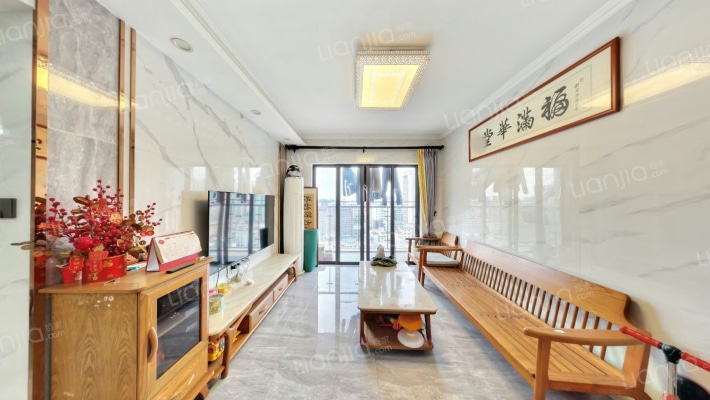凯蓝滨江华府二手房实景图