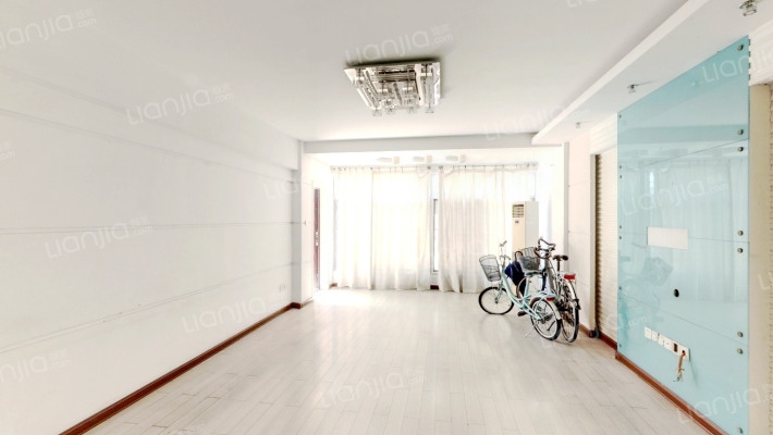 弘信家园二手房实景图