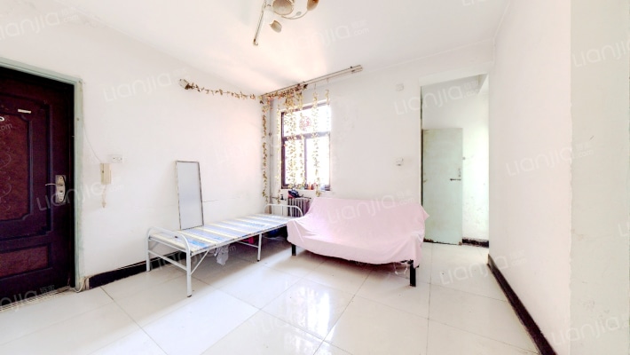 人行家属院二手房实景图