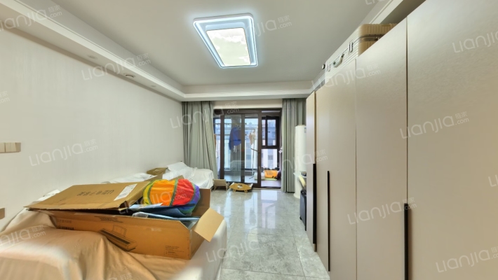 万科•悦湾二手房实景图