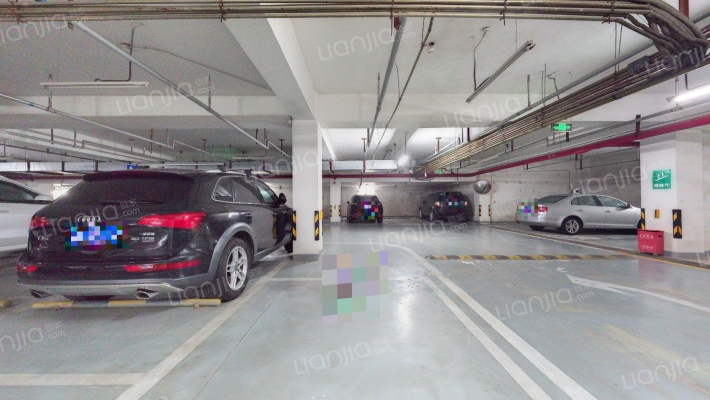 长阳半岛4号院二手房实景图