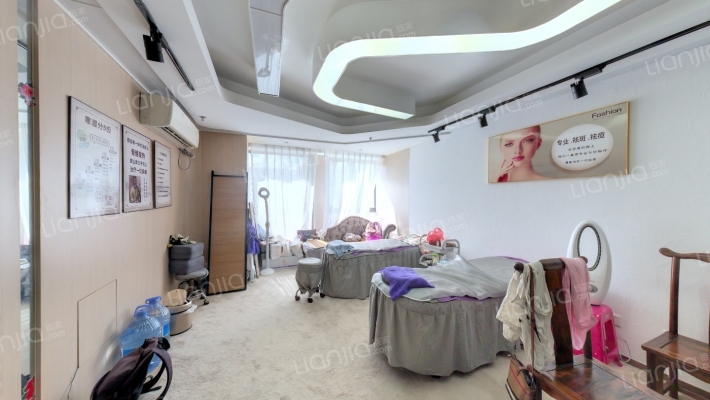 7号写字楼二手房实景图