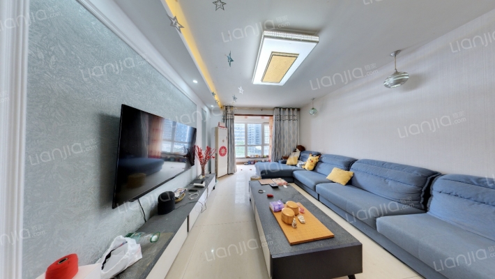 四月天小区二手房实景图