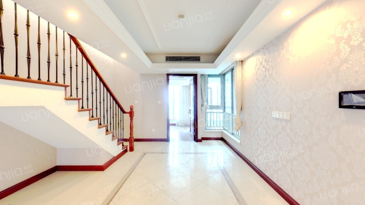 绿城皇冠花园三期二手房实景图