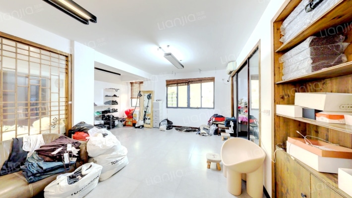 巴黎城小区二手房实景图