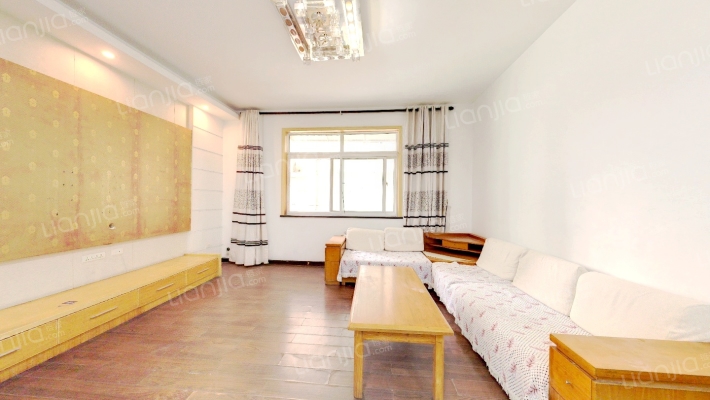 龙安花苑二手房实景图