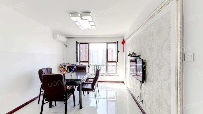 俪兹国际花园二手房实景图