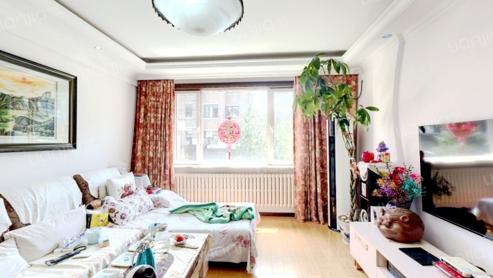 秀山丽水二手房实景图