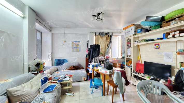 吉大新村二手房实景图