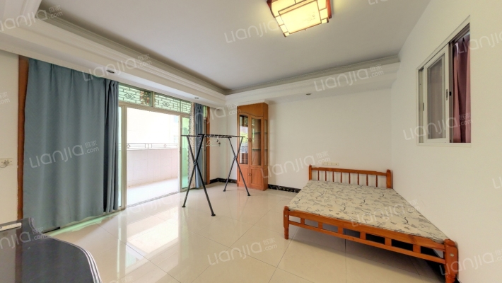 南辉花园二手房实景图