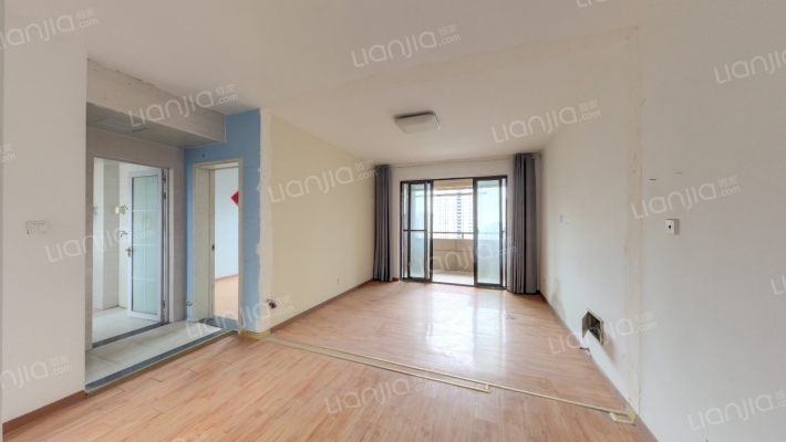 东方蓝海四期二手房实景图