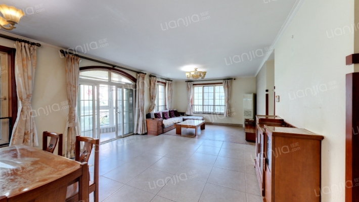 枫丹丽舍二手房实景图