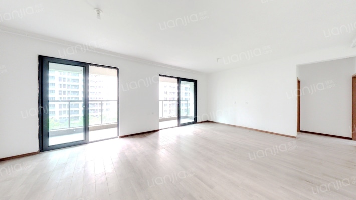 中南天樾二手房实景图