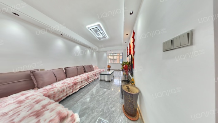 建馨家园1区二手房实景图